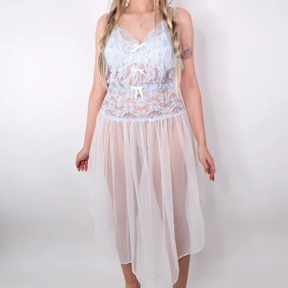 VINTAGE BLUE LACE BACKLESS SLIP DRESS - Picture 6 of 7